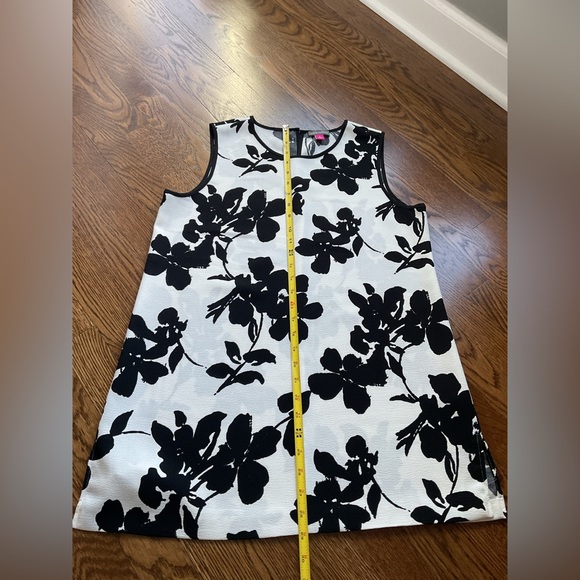 Vince Camuto top - Picture 5 of 10